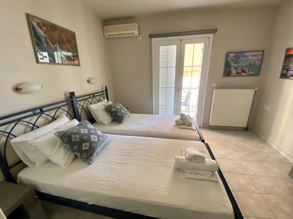 Pelagias Apartments Agia Efimia Luaran gambar