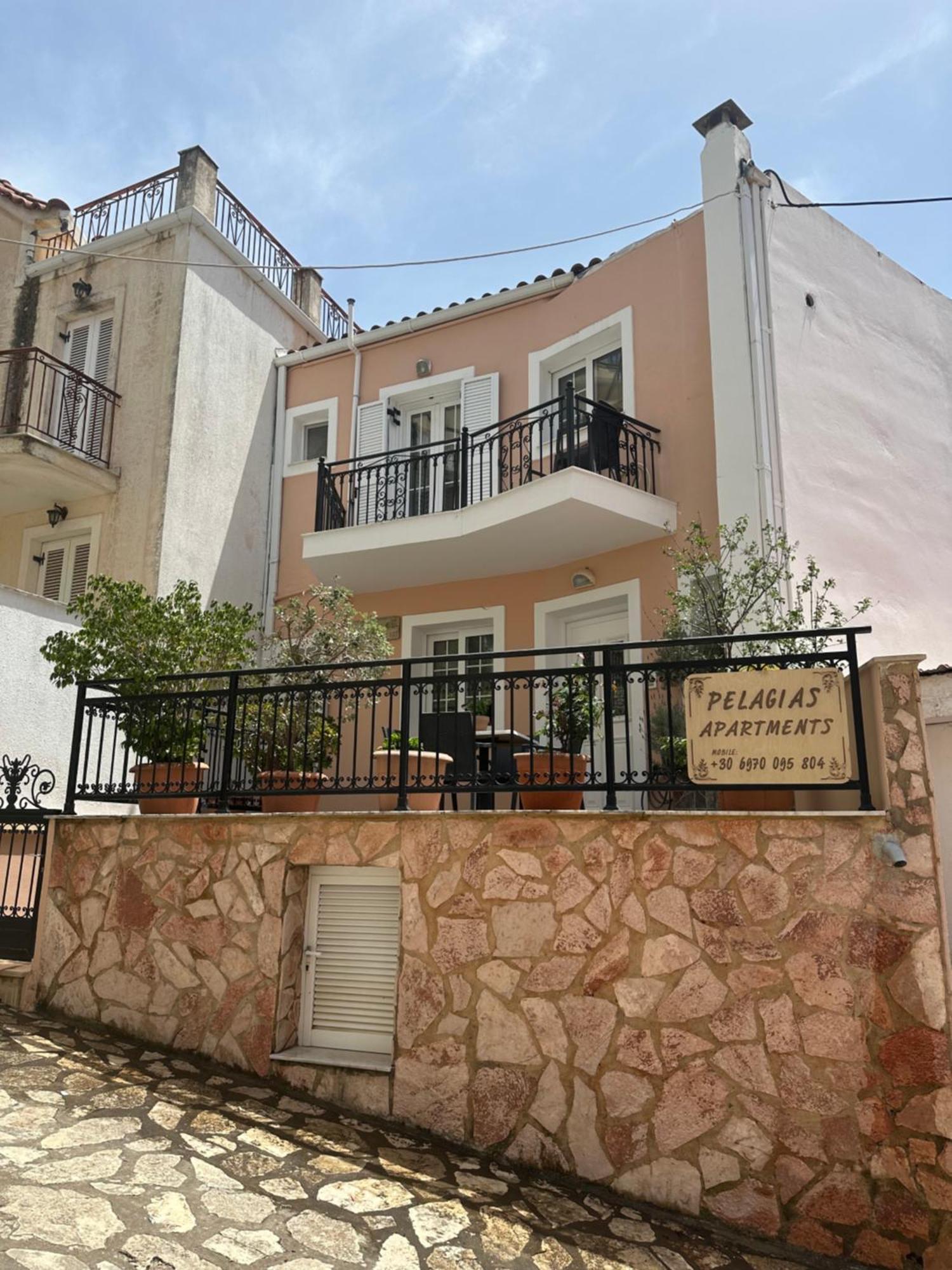 Pelagias Apartments Agia Efimia Luaran gambar